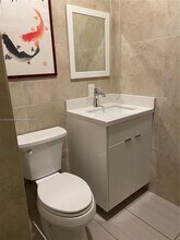 924 NE 5th St in Hallandale Beach, FL - Building Photo - Building Photo