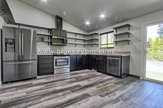 4304 NE 123rd Ave in Vancouver, WA - Building Photo - Building Photo