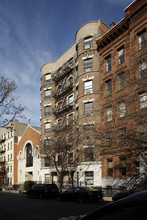 Salome in New York, NY - Foto de edificio - Building Photo