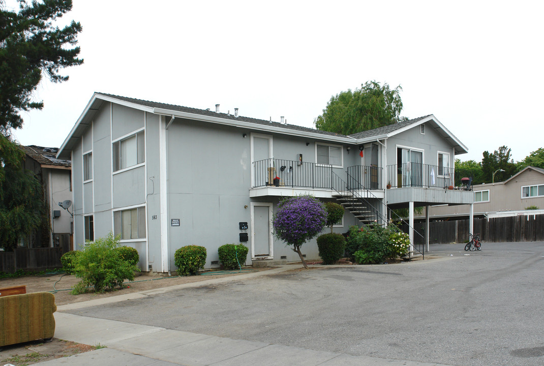 563 Branham Ln E in San Jose, CA - Building Photo