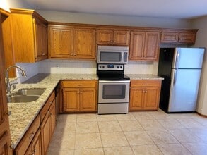 921 Blue Ridge Dr in Edmond, OK - Foto de edificio - Building Photo