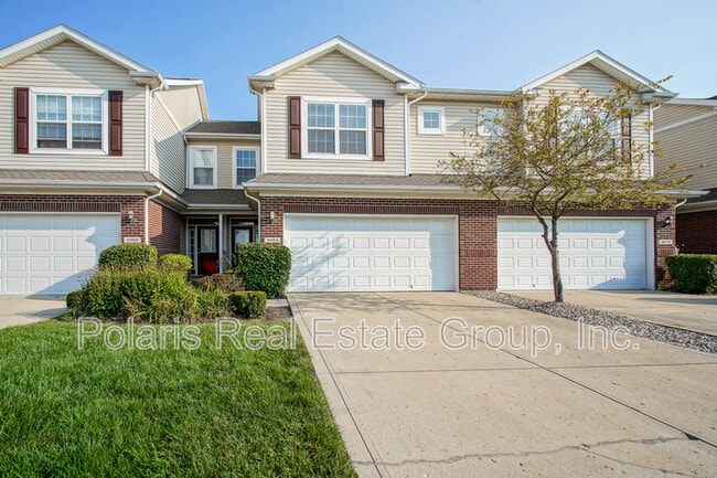 4084 Weston Pointe Dr in Zionsville, IN - Building Photo - Building Photo