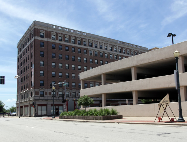 Historic Louis Joliet Apartments in Joliet, IL - Building Photo - Building Photo