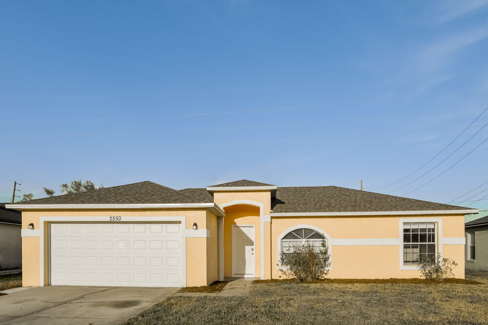 2550 Sage Dr in Kissimmee, FL - Building Photo