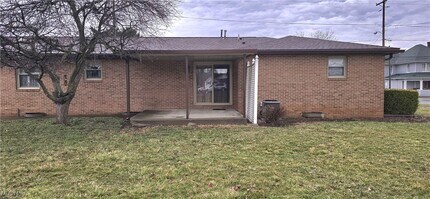 79 W 2nd St in Frazeysburg, OH - Building Photo - Building Photo