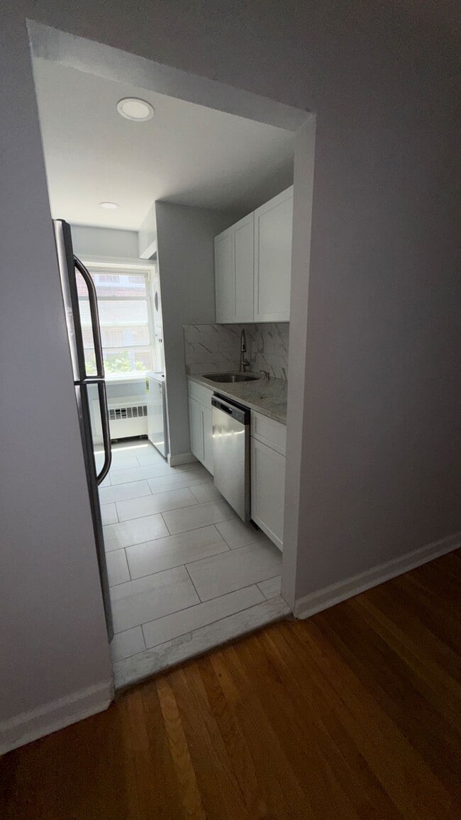 56-Village Court Apartments, LLC in South Orange, NJ - Foto de edificio - Building Photo