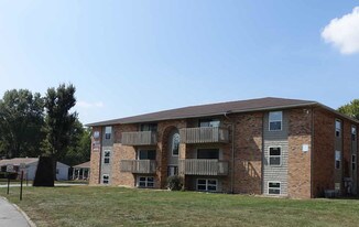 Bouse Apartment Homes