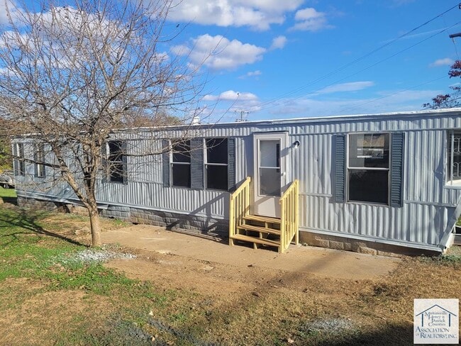 property at 12 Liza Ct
