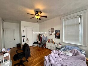 50 Fenway, Unit 42 in Boston, MA - Foto de edificio - Building Photo