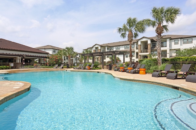 Vizcaya Apartments