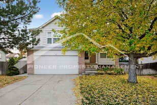 19860 E Caspian Cir in Aurora, CO - Building Photo