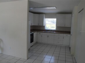 23011 Gulf Coast Ave in Port Charlotte, FL - Foto de edificio - Building Photo