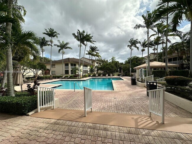 15201 Glenmoor Dr in West Palm Beach, FL - Building Photo - Building Photo
