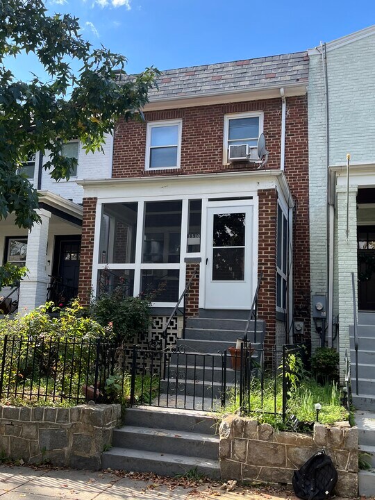 1310 Staples St NE in Washington, DC - Building Photo
