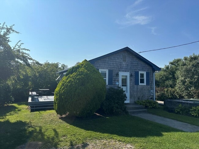 595 Succotash Rd