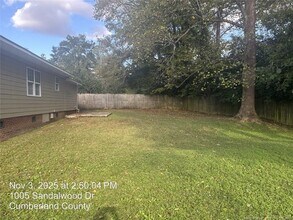 1005 Sandalwood Dr in Fayetteville, NC - Building Photo - Building Photo