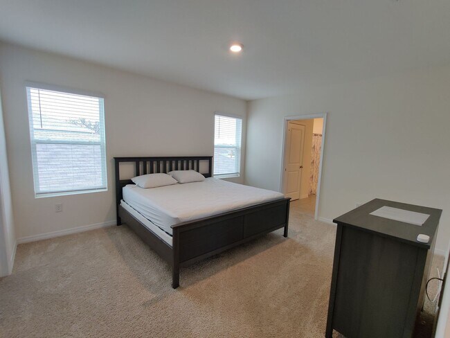 10871 Penny Gale Loop in Zephyrhills, FL - Building Photo - Building Photo