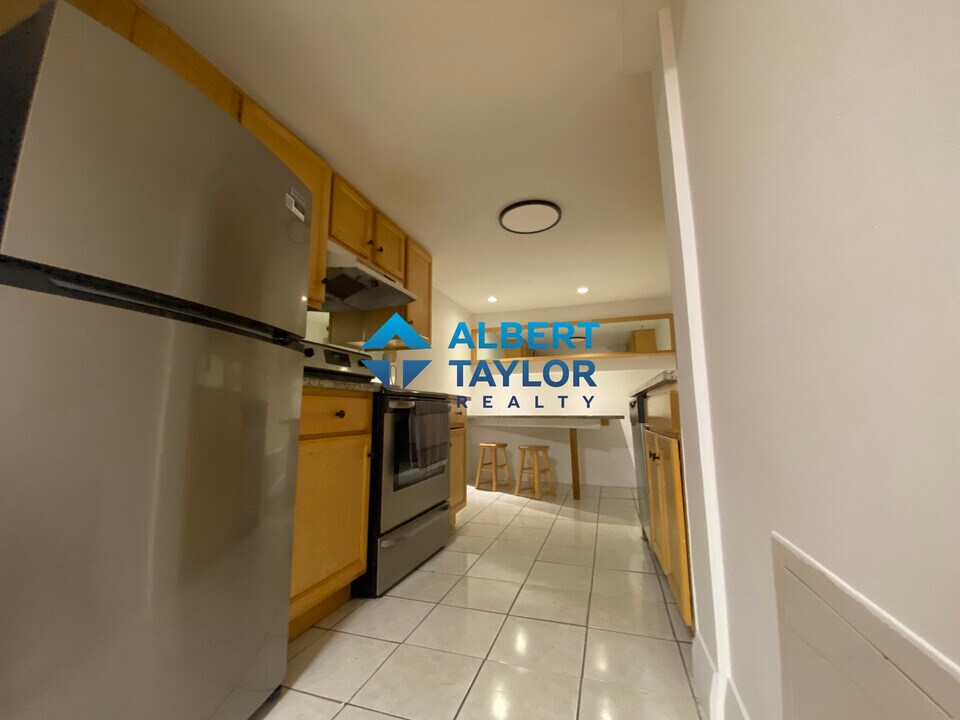 90 Bynner St, Unit B in Boston, MA - Building Photo