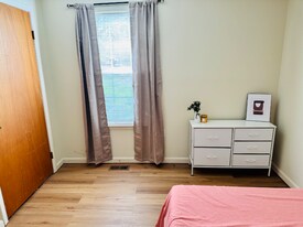 2014 Ritchie Rd in District Heights, MD - Building Photo