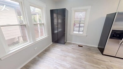 6232 Montgomery Rd in Cincinnati, OH - Building Photo - Building Photo