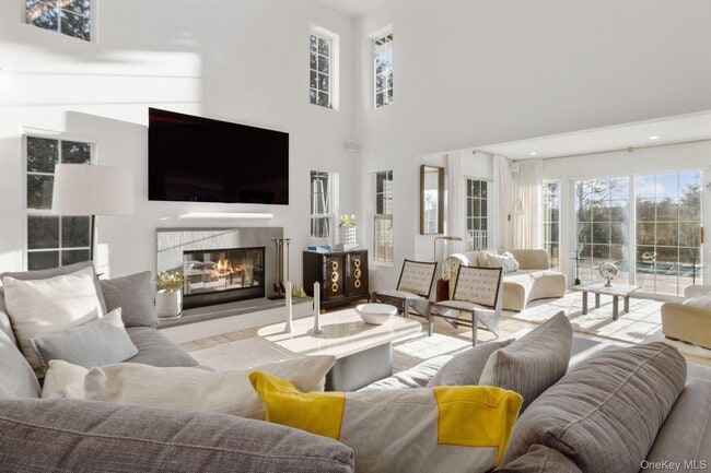 62 Sea Farm Ln in Bridgehampton, NY - Building Photo - Building Photo