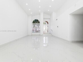 8714 NW 153rd Terrace in Hialeah, FL - Building Photo - Building Photo