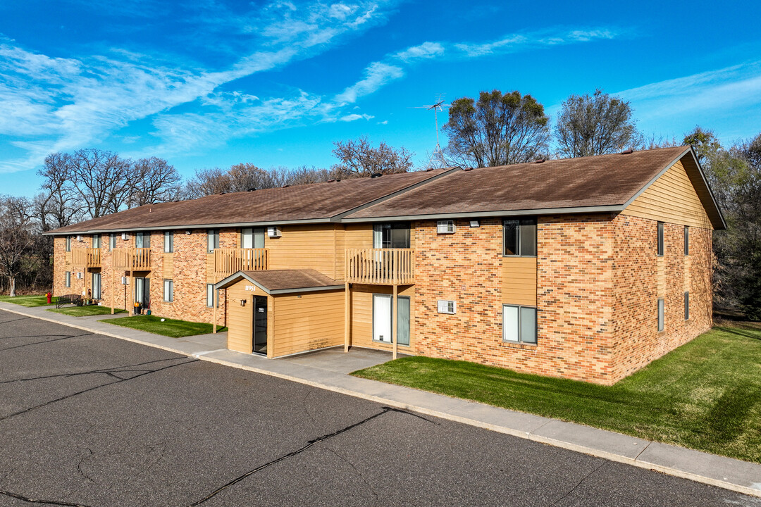 Ridgewood Manor Partnership in Elk River, MN - Building Photo