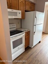 609 Main St in Avoca, PA - Foto de edificio - Building Photo