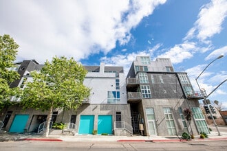 969 Sigsbee St in San Diego, CA - Building Photo - Building Photo