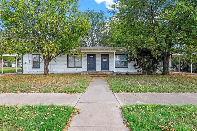 122 Ramsey Ave in Cleburne, TX - Building Photo