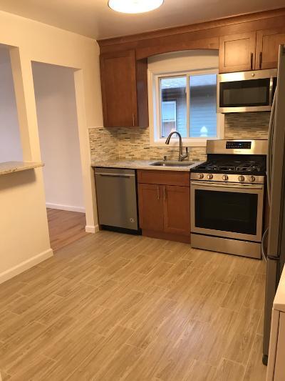 25130 57th Ave, Unit 1st Floor in Little Neck, NY - Foto de edificio