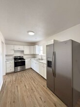 7642 Quail St in San Antonio, TX - Foto de edificio - Building Photo