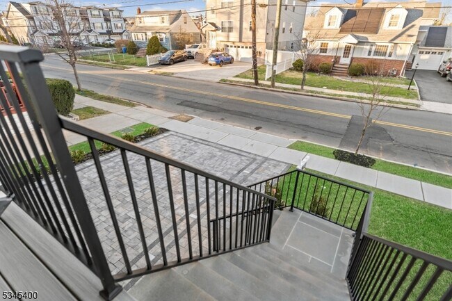 908 S Park St in Linden, NJ - Building Photo - Building Photo
