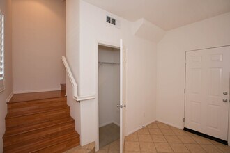 720 S San Fernando Blvd in Burbank, CA - Building Photo - Building Photo