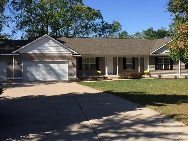 4673 Byron Center Ave SW in Wyoming, MI - Building Photo
