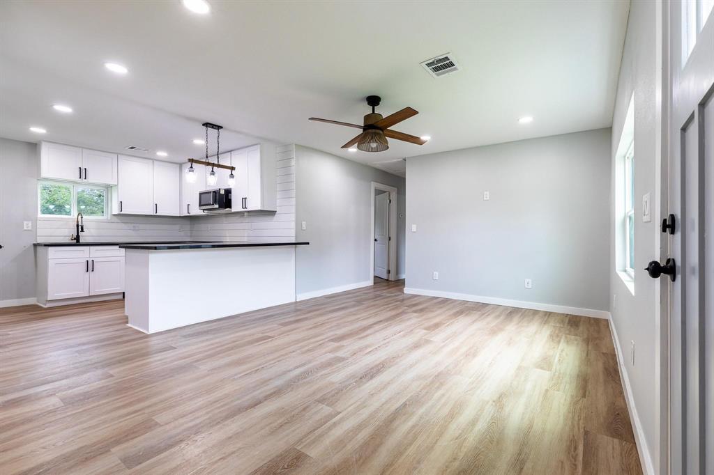 9529 Fairland Dr in Houston, TX - Building Photo