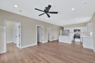 311 Turnpike Rd in Andover, KS - Building Photo - Building Photo