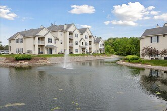 Quail Hollow at the Lakes in Holland, OH - Building Photo - Building Photo