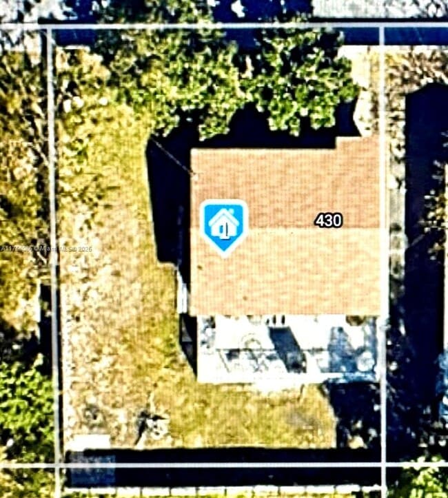 property at 430 SW 6th St