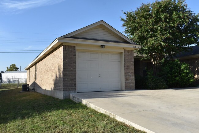 316 Elbert Ln in Harker Heights, TX - Building Photo - Building Photo