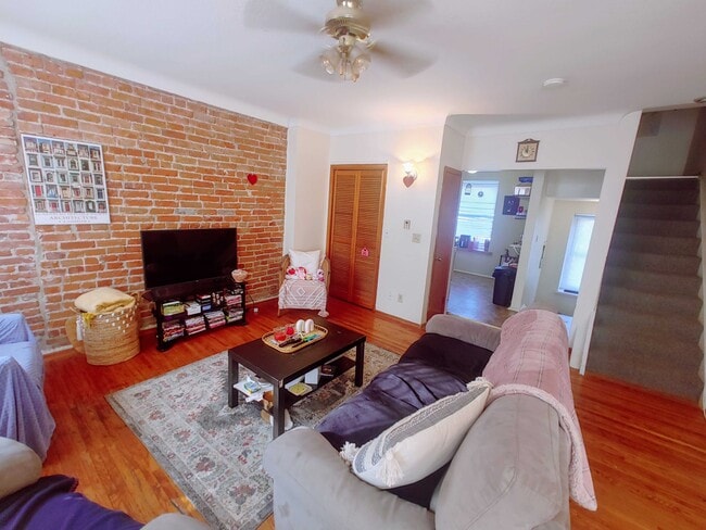 79 Queen St in Kingston, ON - Building Photo - Building Photo