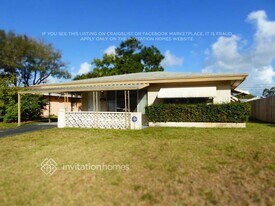 2201 N 57th Ave in Hollywood, FL - Building Photo