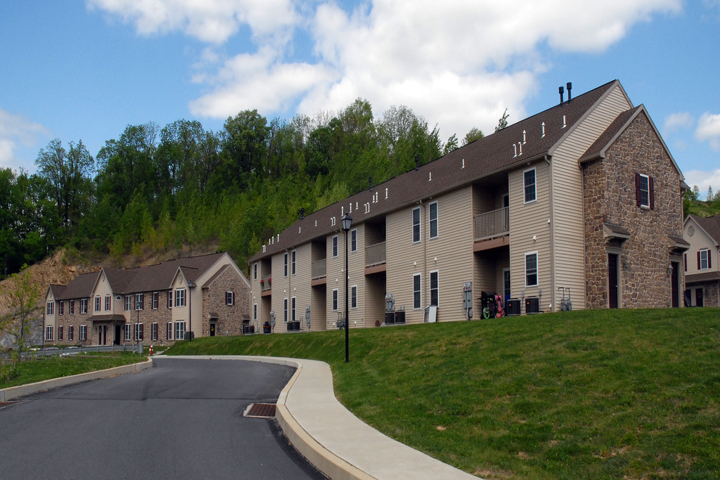 Sinking Spring Terrace Apartments | Sinking Spring, PA Apartments For Rent