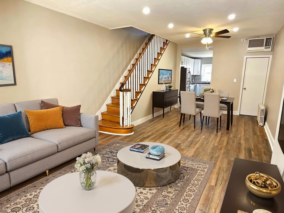 1821 Daly St in Philadelphia, PA - Building Photo