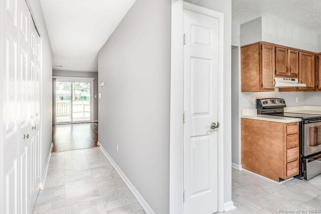 1649 Skiffes Creek Cir in Williamsburg, VA - Building Photo - Building Photo