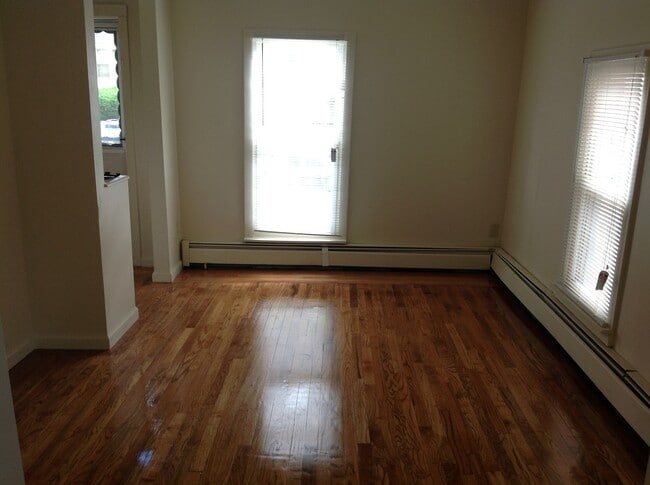 68 Miller St in New Haven, CT - Building Photo - Building Photo