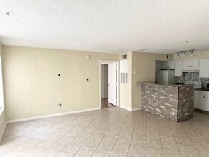 2206 Antigua Pl in Kissimmee, FL - Building Photo - Building Photo