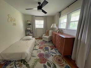 4815 Boonsboro Rd, Unit A in Lynchburg, VA - Foto de edificio - Building Photo