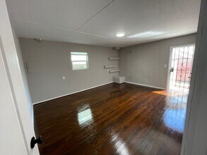 3018-3020 Maple Ave in Oakland, CA - Building Photo - Building Photo