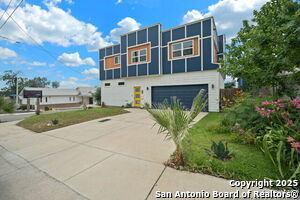 property at 827 S Palmetto St